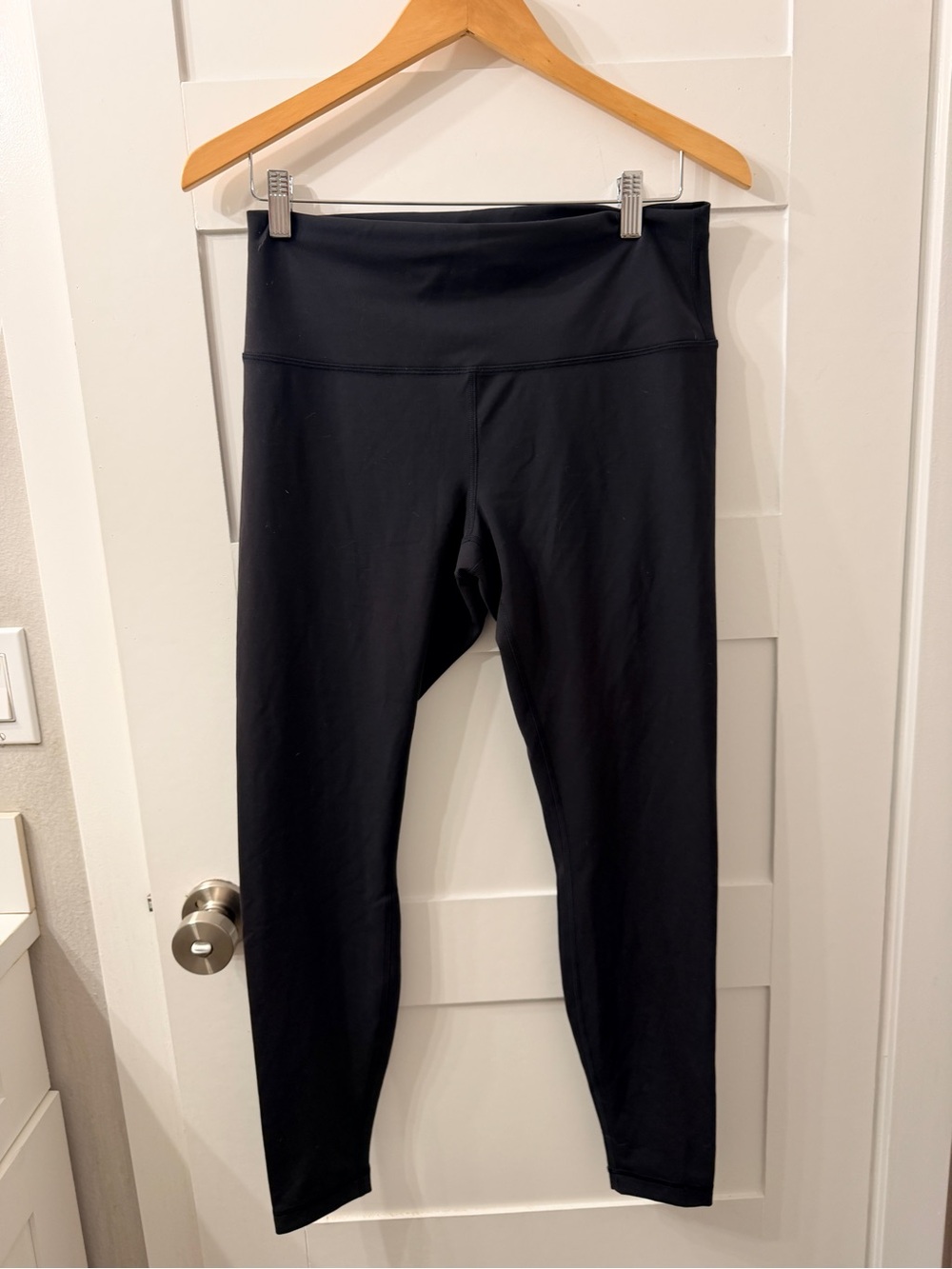 Worn once! Lululemon Wunder Train High-Rise Tight, Size 12
